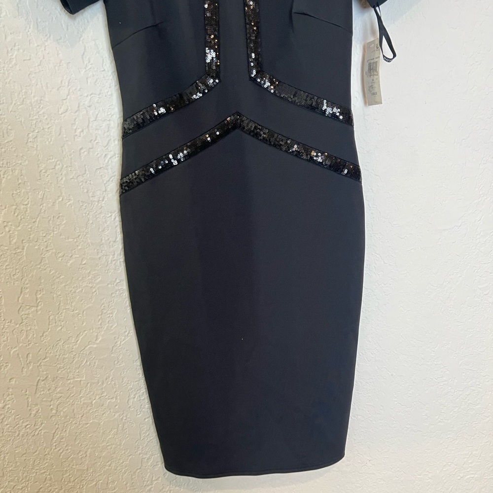 TADASHI SHOJI Black Stretch Short Sleeve Sheath Dress - Picture 5 of 9